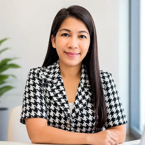 Hazelyn Daracan, Admin & Operations