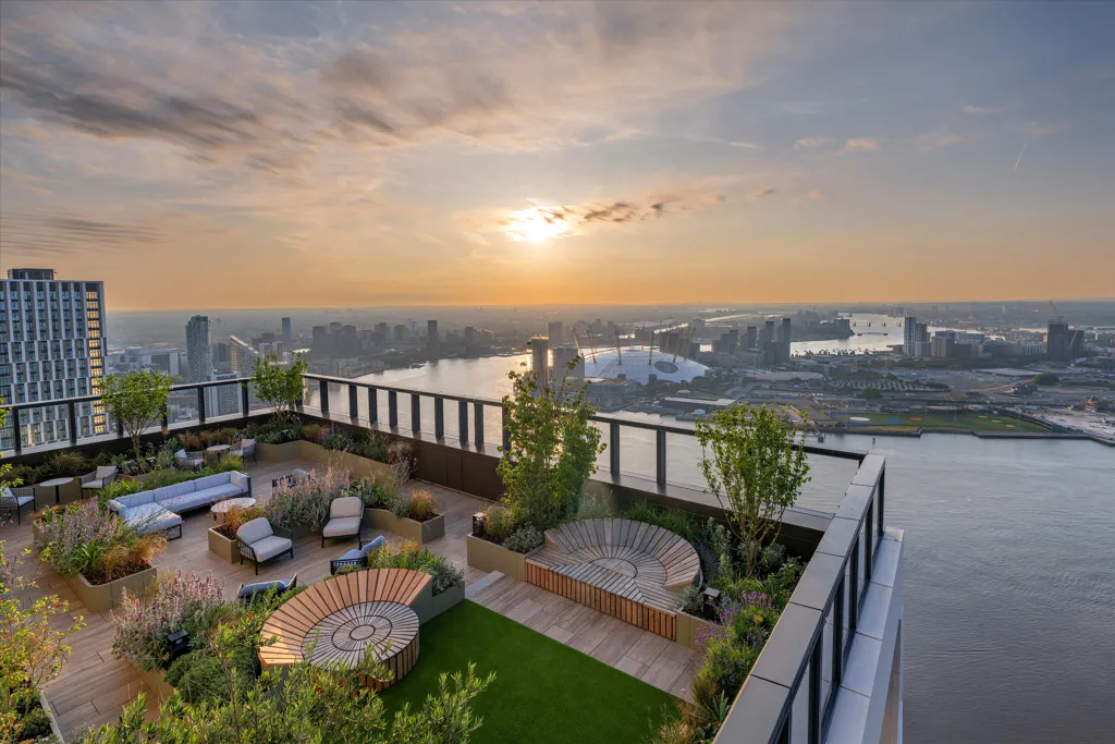 Canary Wharf Apartments for Sale
