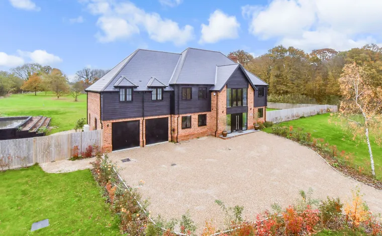 Gated community homes in United Kingdom