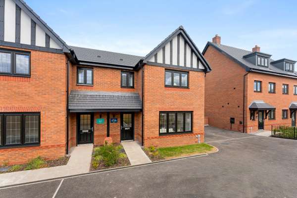 Homes Near Manchester Airport