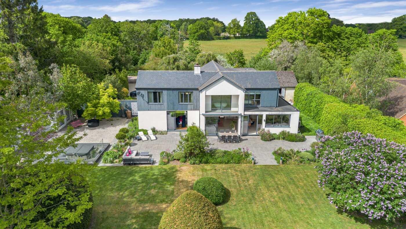 Thames-Side Luxury Homes for Sale