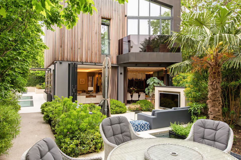 Best Detached Homes in London for Investment